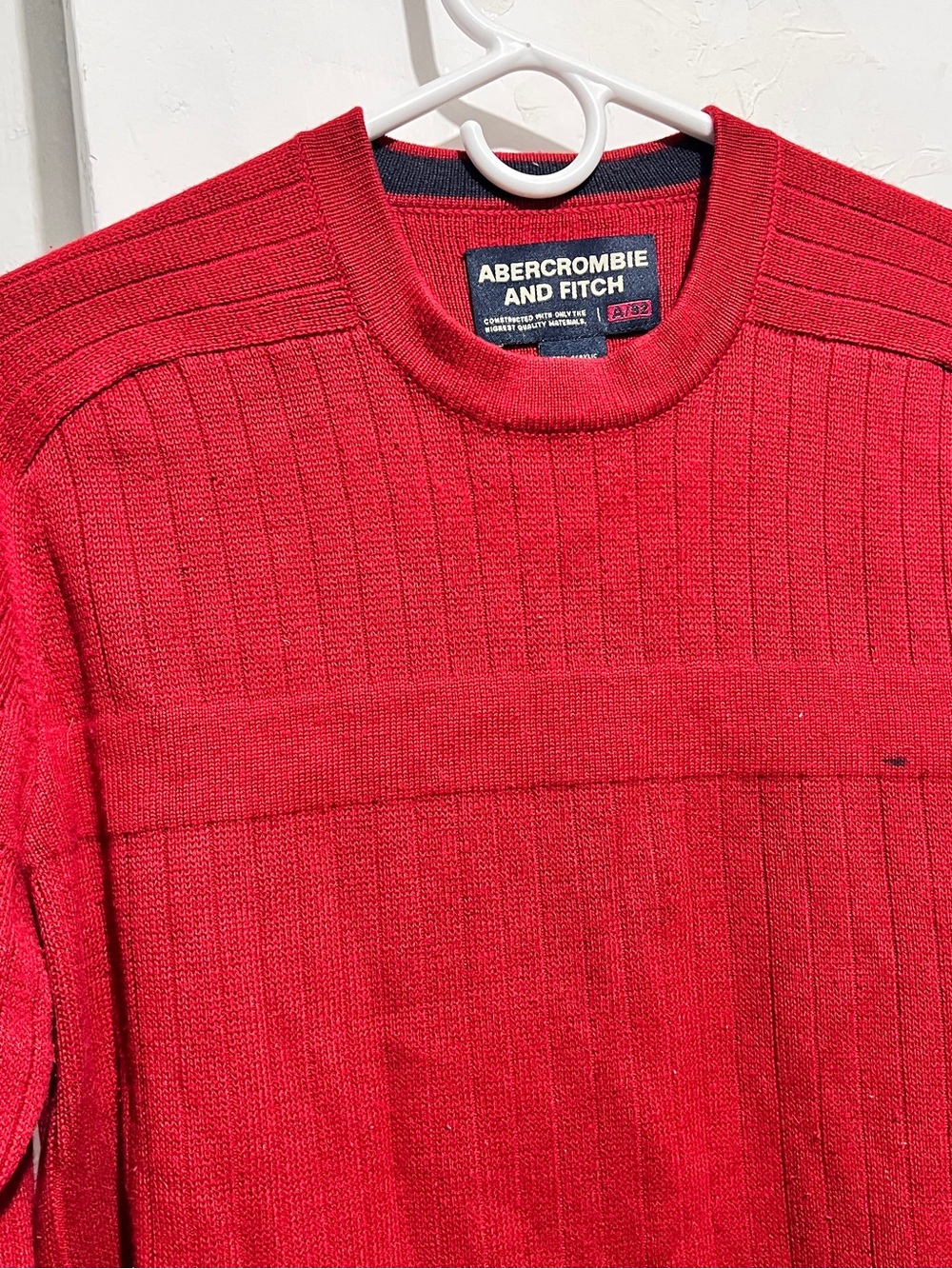 Abercrombie & Fitch Men's Bright Red Ribbed Crewneck Sweater